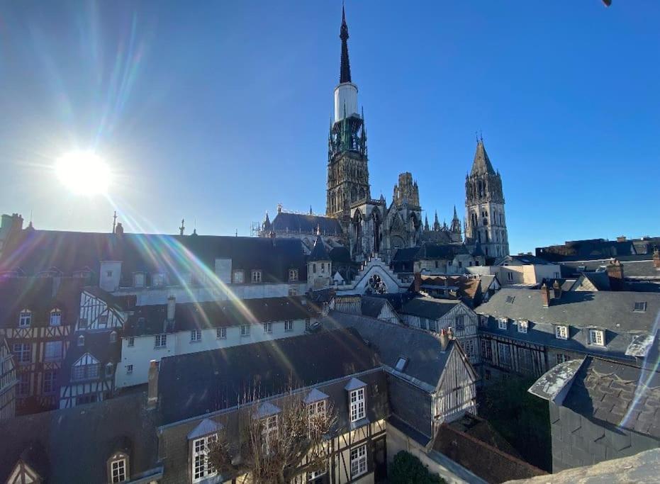 Sous Les Clochers De Rouen - Cathedrale Екстер'єр фото